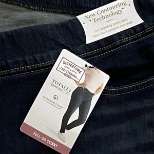 Signature by Levi Strauss & Co. Gold Label Shaping Pull-On Skinny 28M/W39/L30